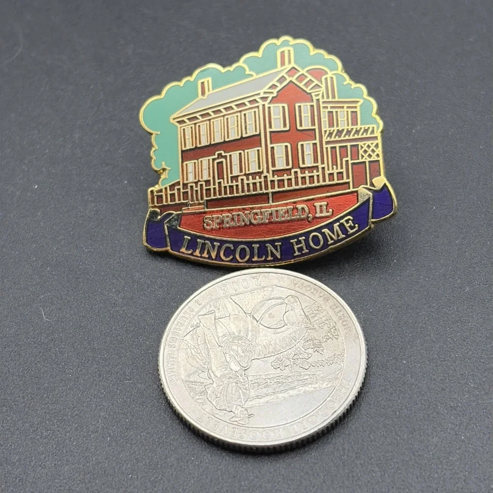 Springfield Illinois Lincoln Home Lapel Hat‎ Pin